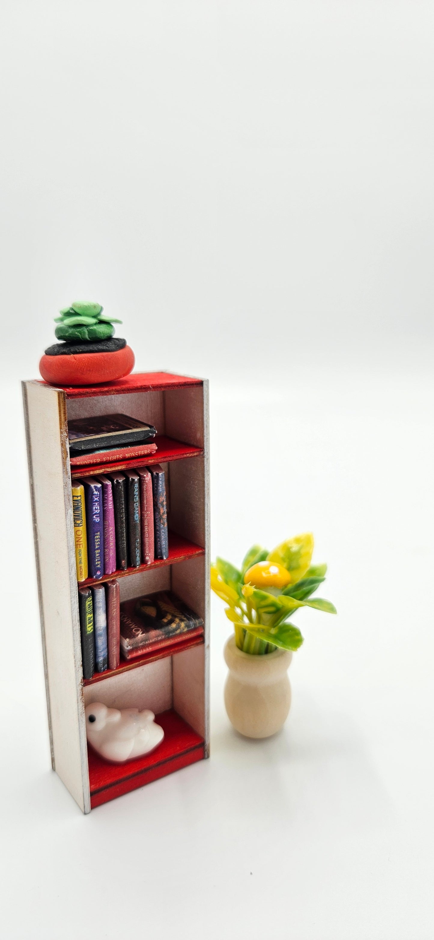 Tiny Bookcase Maker Kit